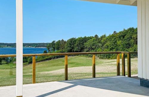 Uddevalla Municipality House | 8 person holiday home in UDDEVALLA-By Traum