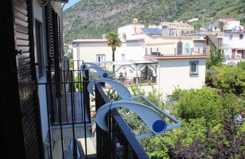Meta House | 80062 Cute House - De Vivo Realty Meta di Sorrento