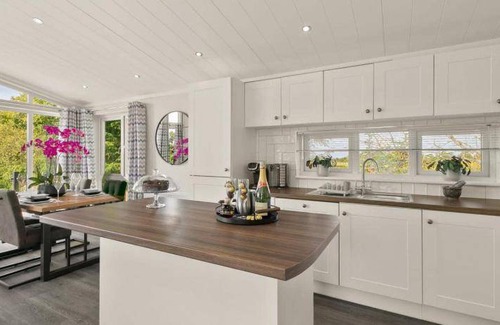 Fenwick Cabin | 83 m² Lodge ∙ 2 bedrooms ∙ 4 guests