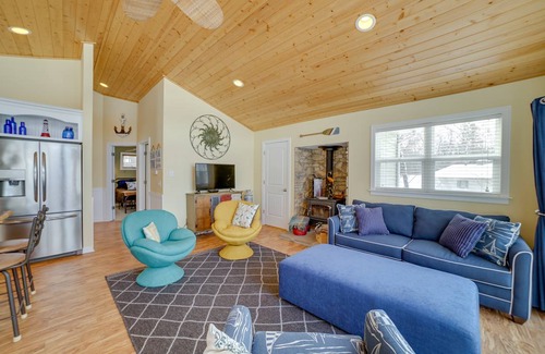 Newaygo Cottage | 84 m² Cabin ∙ 2 bedrooms ∙ 6 guests