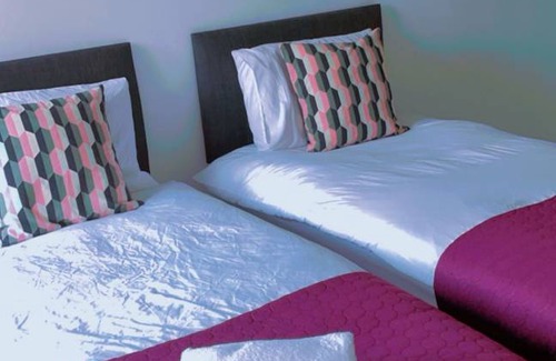 St Albans Apartment | 90 m² Apartment ∙ 2 bedrooms ∙ 6 guests