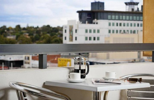 Glen Waverley Apartment | 95 m² Apartment ∙ 3 bedrooms ∙ 127 guests