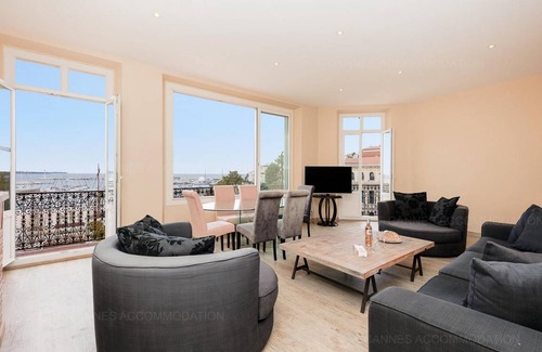 Cannes Old Town Apartment | 95 m² Apartment ∙ 2 bedrooms ∙ 4 guests