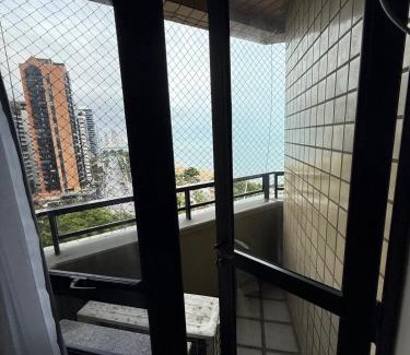 Mucuripe Apartment | 951B golden beachfront 27m air tv
