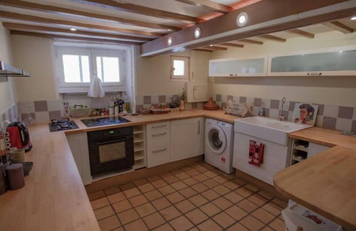Mouries House | A cocoon in the heart of the village