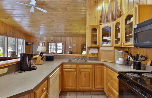 Diamond Point House | A Dream of a Woodland House at Lake George