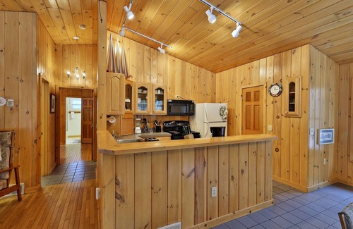 Diamond Point House | A Dream of a Woodland House at Lake George