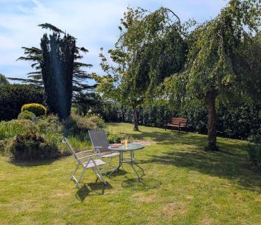 Huisnes-sur-Mer Bed & Breakfast | A l ombre du Mont Saint Michel