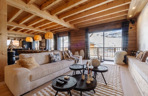 Saint-Francois-Longchamp Ski Chalet | A luxury chalet at the foot of the slopes