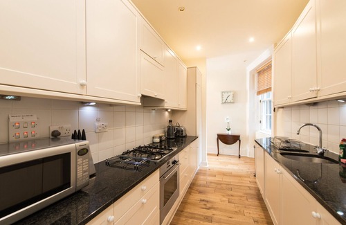 Old Town Apartment | A magnificent 2 bedroom apartment on the famous Royal Mile