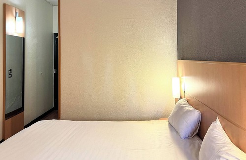 Zona Ca' Granda Hotel | a&o Hostel Milano Ca Granda
