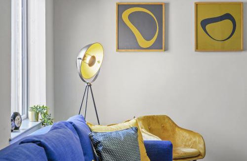 Golborne Apartment | A selection of apartments in Golborne Business and Leisure WIFI Parking by Stone Pit Apartments