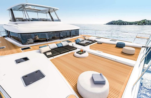 Paradise Island Boat Rental | A stunning Lagoon 630 crewed power catamaran available in the Bahamas.