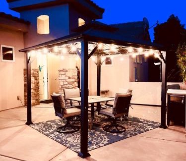 La Verkin House | A super variety of games, golf carts, & unique decor near Zion National Park!