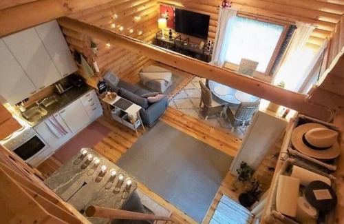 Tammela Cottage | A Unique cottage in a pine forest by the lake
