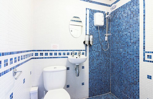 Saintbury Cabin | A wonderful Lodge with its own completely private heated indoor swimming pool.