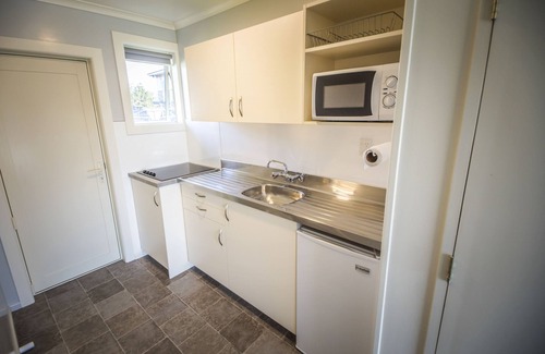 Oamaru Hotel | AAA Thames Court Motel