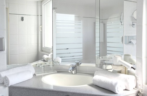 Friedrichsfelde Hotel | Abacus Tierpark Hotel Berlin