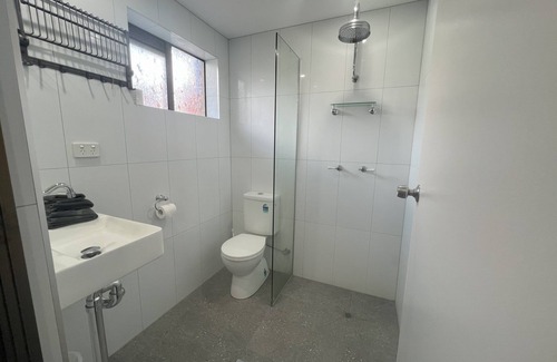 Longreach Hotel | Abajaz Motor Inn