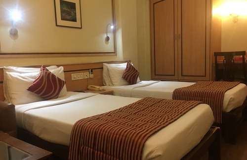Vashi Hotel | Abbott Hotel