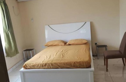 Freetown Apartment | Aberdeen Villa