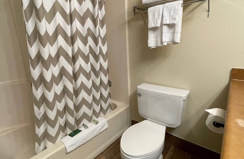 Abilene Hotel | Abilene Whitten Inn