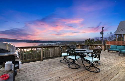 Branson West Apartment | Above It All Getaway
