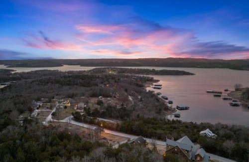 Branson West Apartment | Above It All Getaway