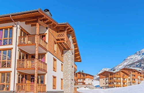 Lanslevillard Condo | Accès direct aux pistes | Endroit privilégié