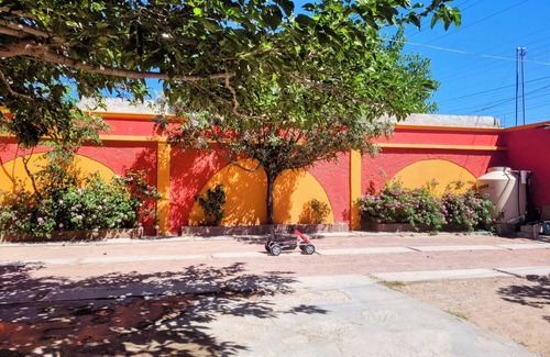 Juarez Municipality House | Acogedora casa de 2, recámaras con WiFi, aire y estacionamiento en Cd. Juárez