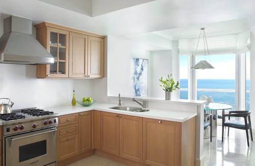 Sunny Isles Beach Hotel | Acqualina Resort & Residences On The Beach