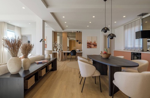 Plaka Apartment | Acropolis Penthouse Plunge Pool
