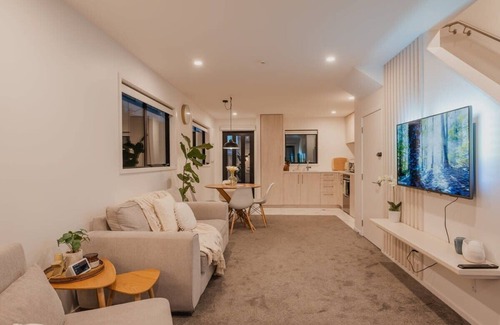 Addington House | Addington Stadium Stay