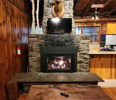 Lake George Hotel | Adirondack Diamond Point Lodge