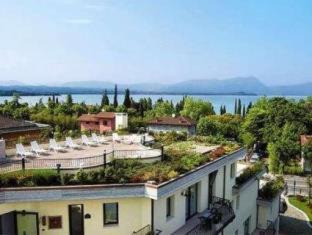 Rivoltella Hotel | Admiral Hotel Villa Erme