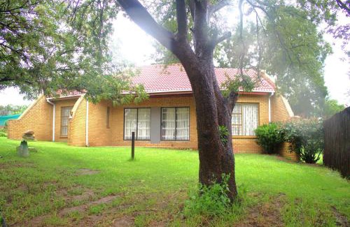 Greater Johannesburg Metropolitan Area House | Ador Lodges