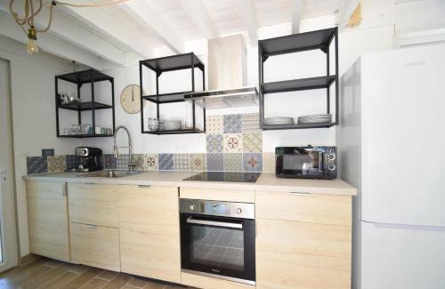 Saubrigues House | Adorable maison d'hôtes avec piscine- tiny house