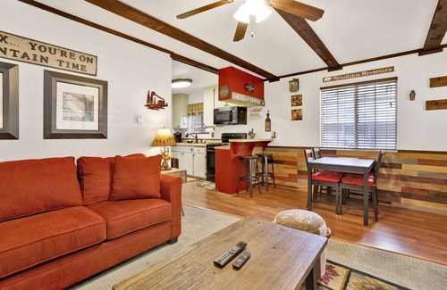 Sugarloaf Cottage | Adorable Sugarloaf Mountain Getaway in Big Bear