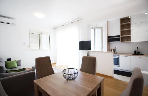 Becici Apartment | Adriatic bliss