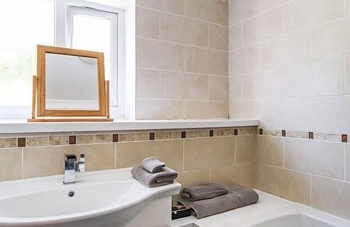 Cwmduad Hotel | Afon Duad Inn