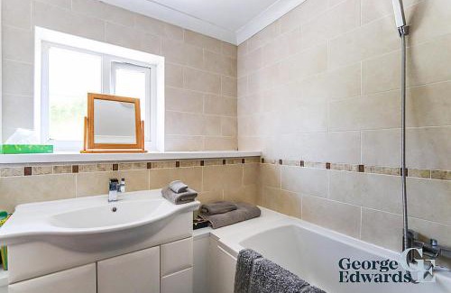 Cwmduad Hotel | Afon Duad Inn