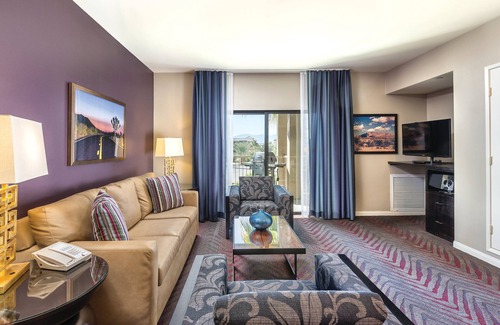 Indio Hotel | After Coachella Fest Special - 2bd, 2bth, full kitchen sleeps 6 -Perfect!