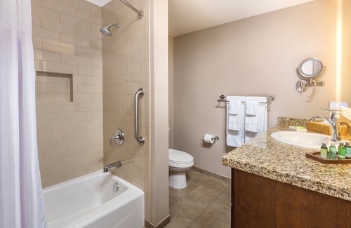 Indio Hotel | After Coachella Fest Special - 2bd, 2bth, full kitchen sleeps 6 -Perfect!