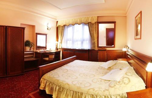 Roznov Pod Radhostem Hotel | AGH Hotel