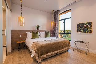 Knysna Central Hotel | aha The Rex Hotel