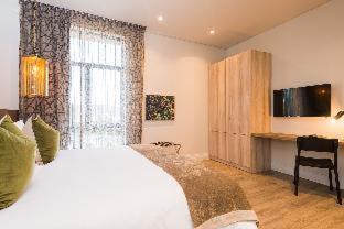 Knysna Central Hotel | aha The Rex Hotel