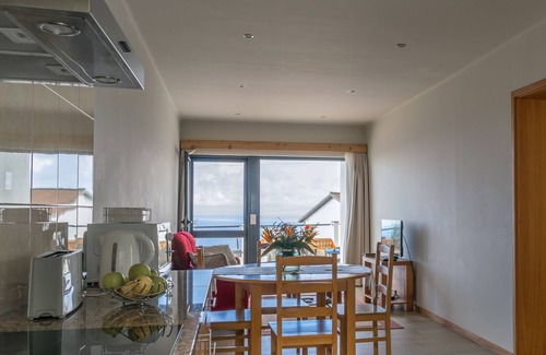 Ponta Delgada Villa | AHR - Villa Maria 2: Cozy Ocean and the Mountain panoramic view, Pool, AL 608