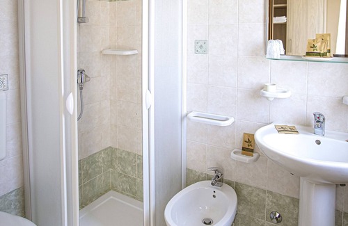 Uggiano la Chiesa Bed & Breakfast | Aia Grande