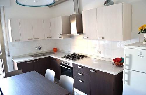 Roseto degli Abruzzi Apartment | Air conditioning, wifi and wall internet, 150 meters from the sea, 450 meters from the center