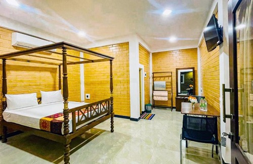 Andiambalama House | airport eco cottage